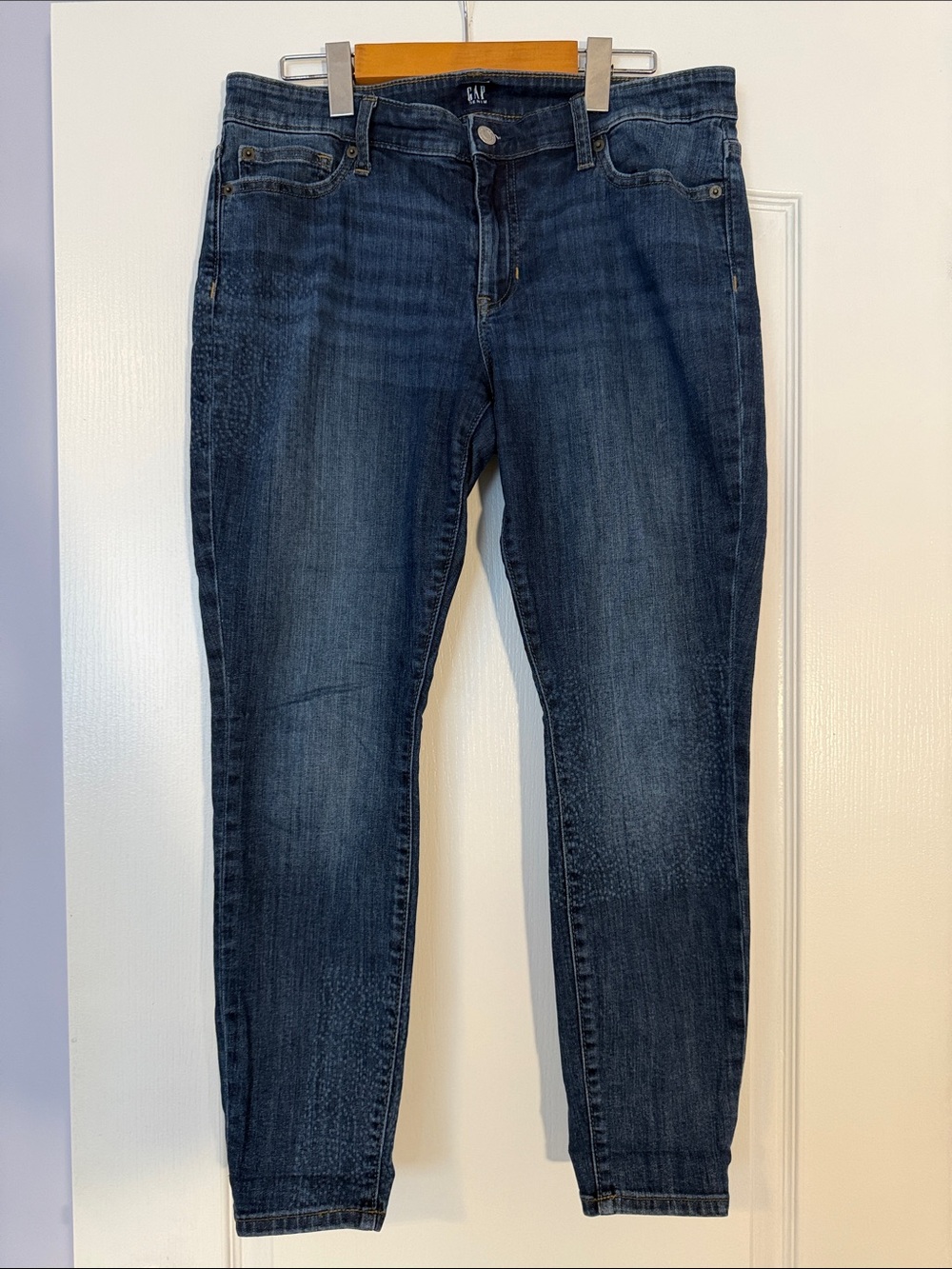 Gap Denim Legging Jeans – Size 30 Regular – Dark Wash – Excellent Condition